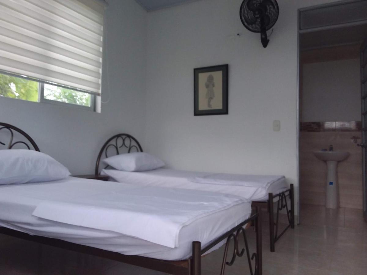 C&H campestre el oasis Bed & Breakfast Ricaurte Exterior foto